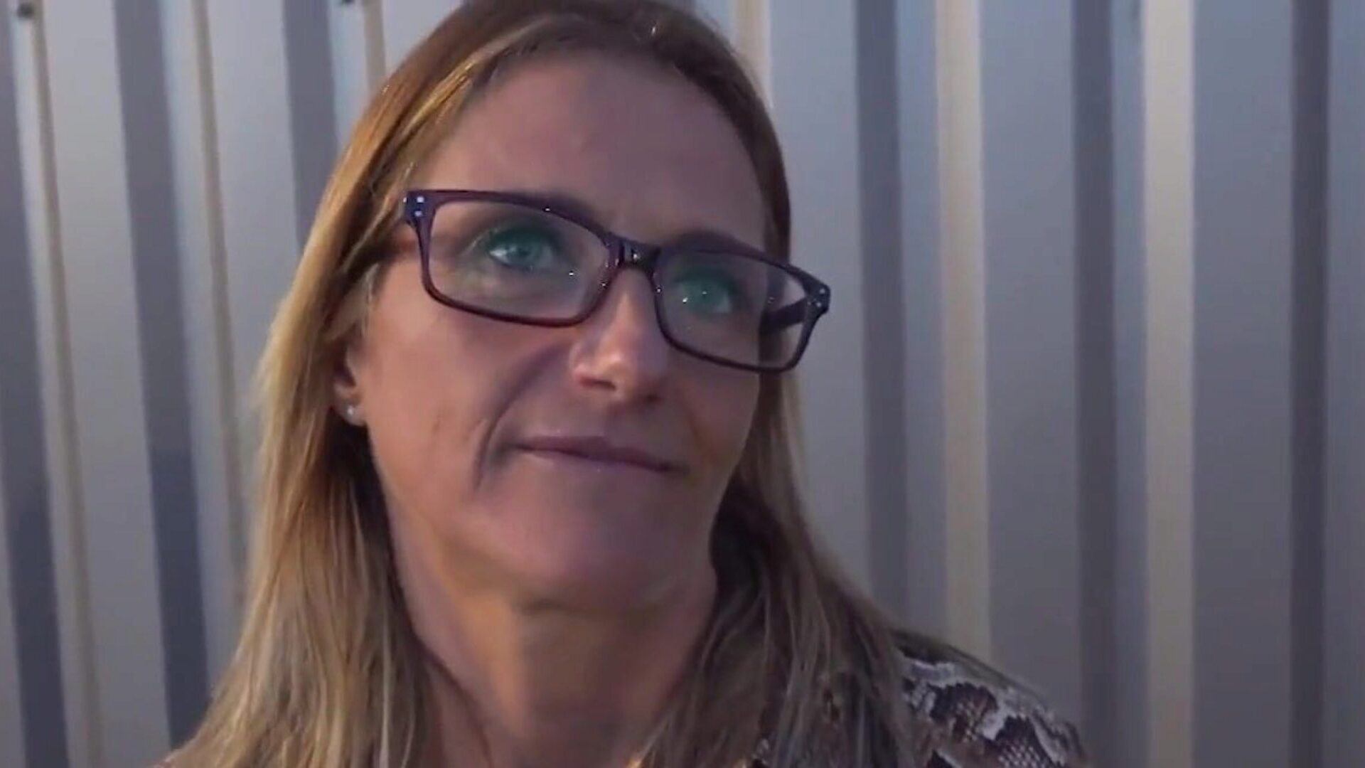 MAMAN mother I'd like to fuck FRANCAISE BAISEE A L HOTEL MAMAN mother I'd like to fuck FRANCAISE BAISEE A L HOTEL