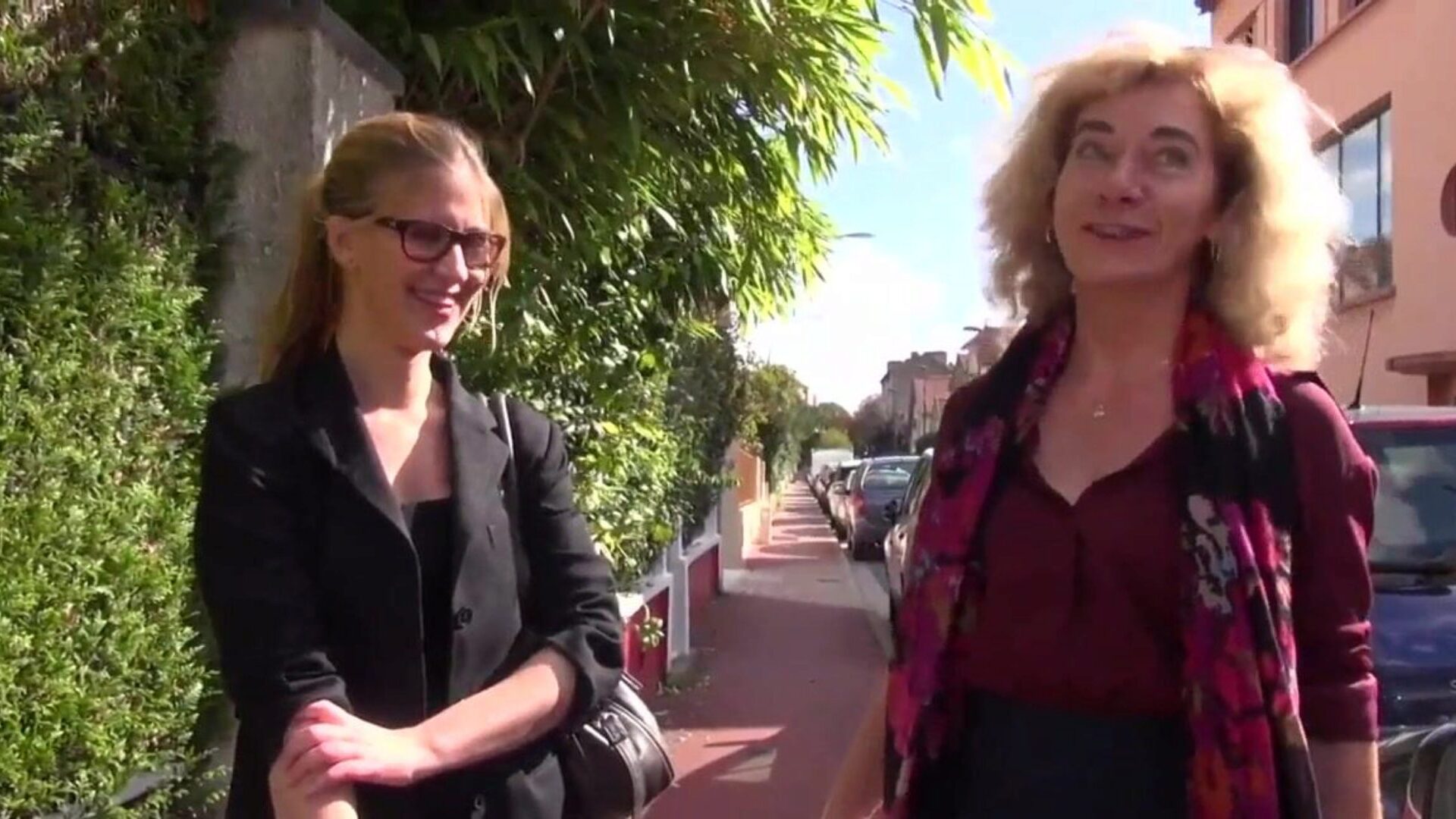 Debbie and her aunt do porno jointly