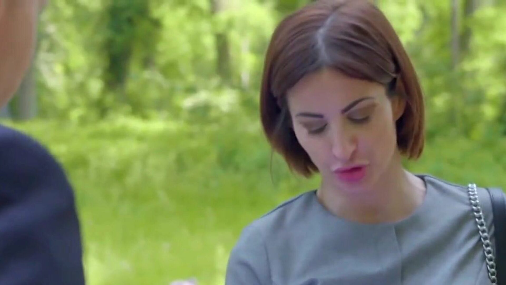 Milf francaise bas resille sodomisee energiquement